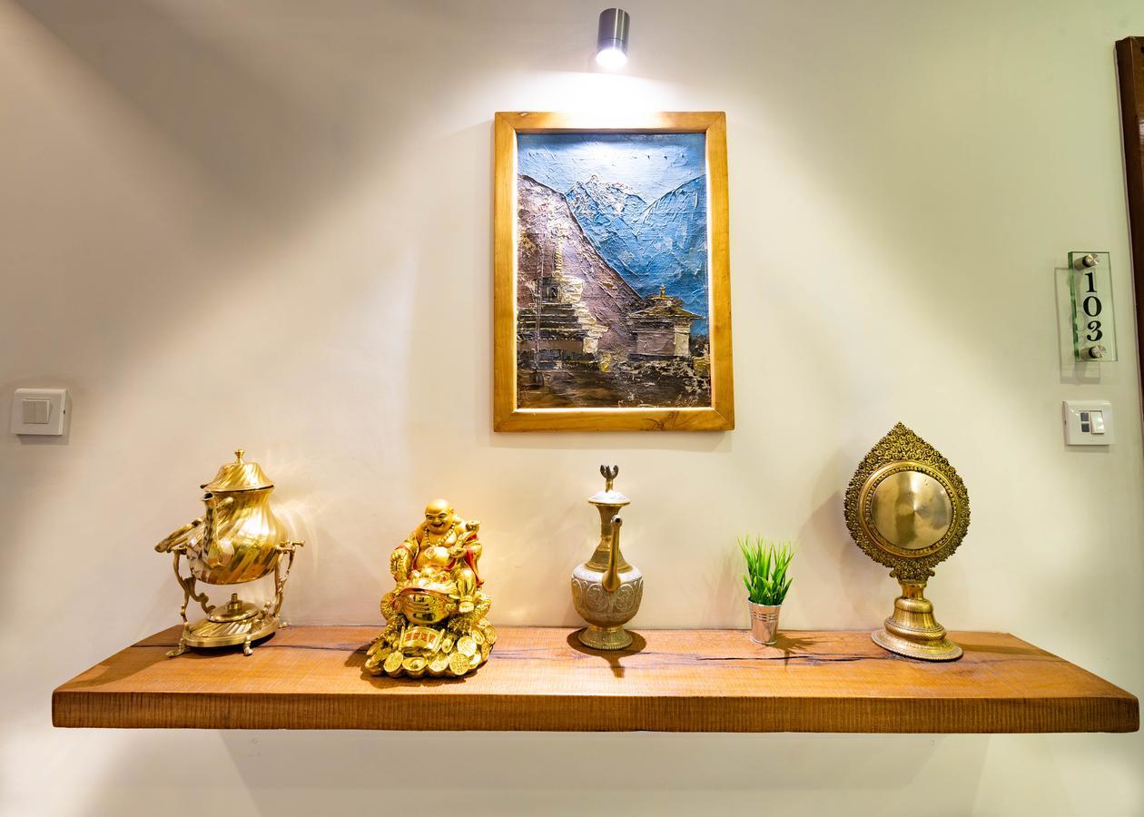 Marcopolo Business Hotel Катманду Екстериор снимка